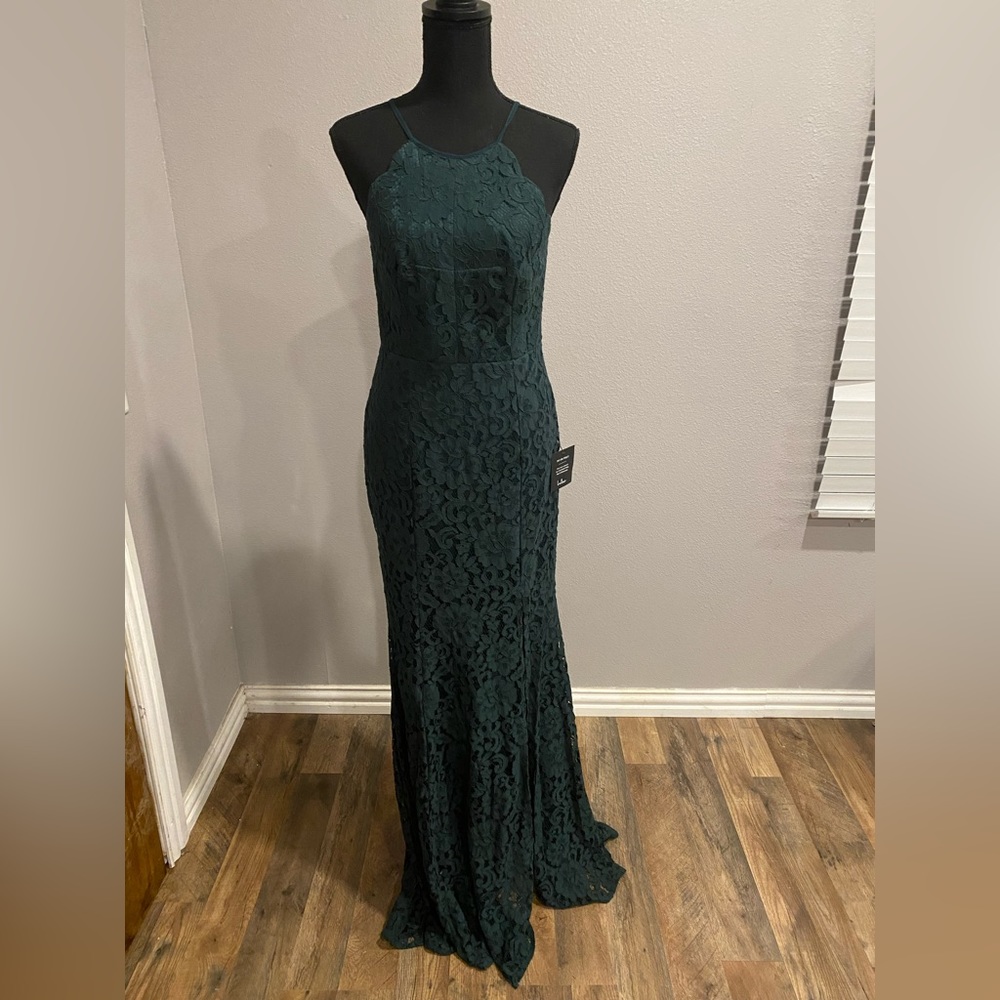 Lulu’s emerald Green maxi dress